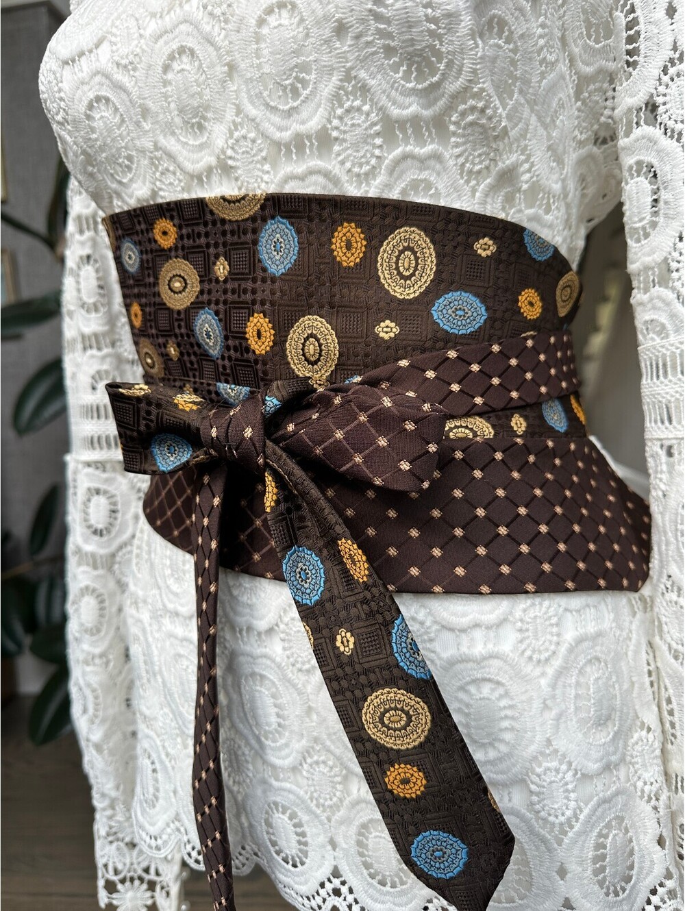 Upcycled Obi Belt | Corset Style Waist Belt | OOAK | OS | Vintage Reclaimed Ties - Picture 4 of 12